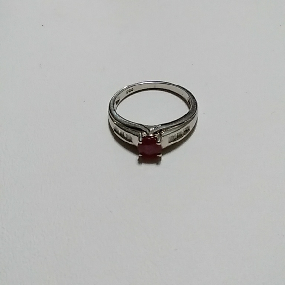 Ruby and Diamond Ring - Picture 6 of 8